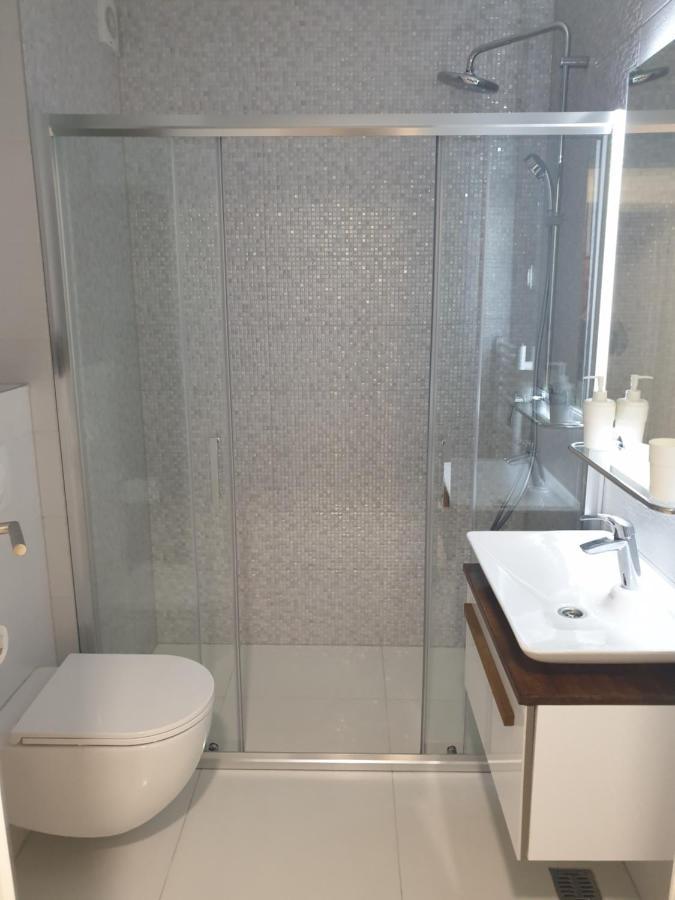Apartman Viktoria Tuzla Esterno foto