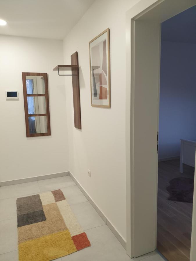 Apartman Viktoria Tuzla Esterno foto