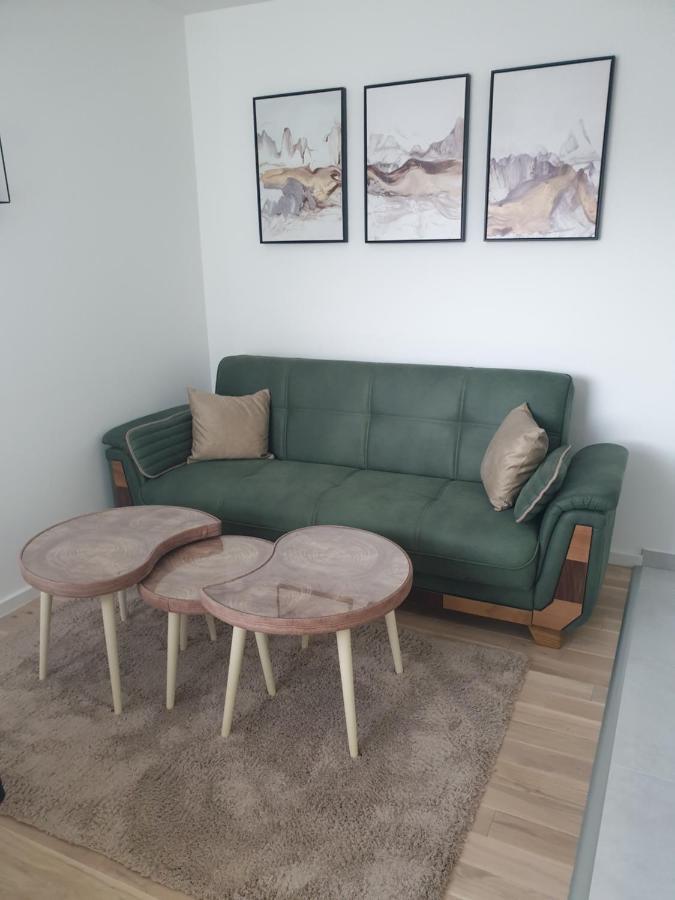 Apartman Viktoria Tuzla Esterno foto