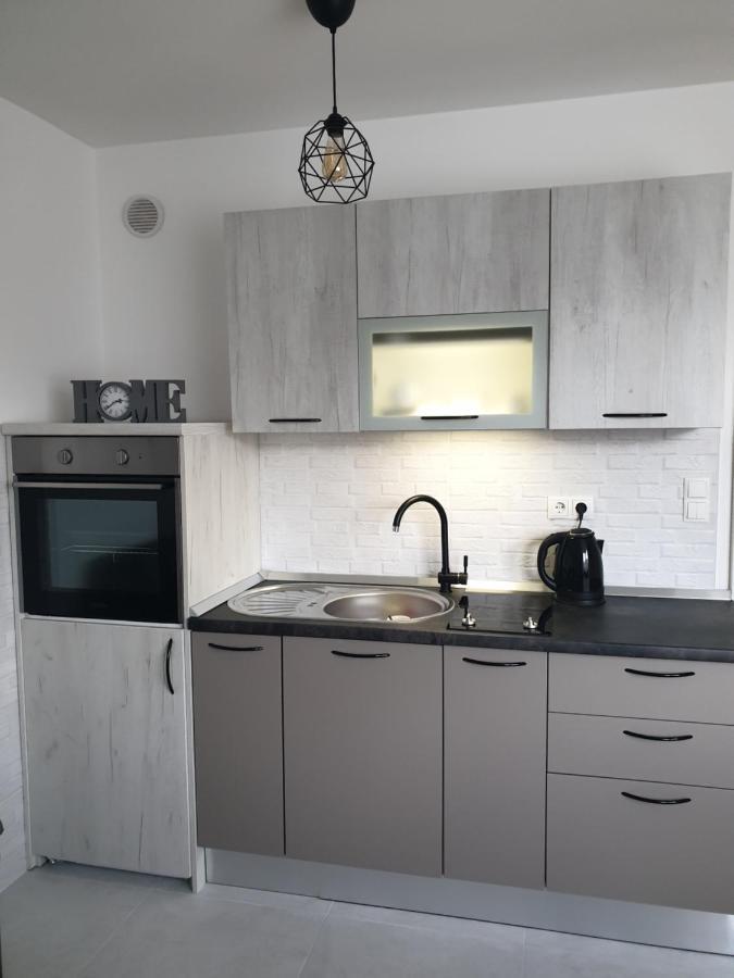 Apartman Viktoria Tuzla Esterno foto
