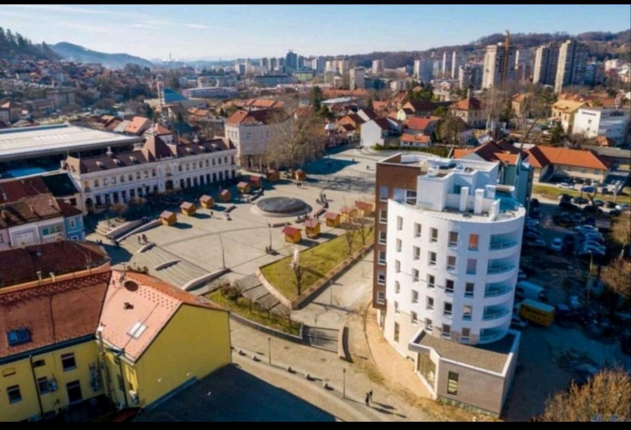 Apartman Viktoria Tuzla Esterno foto